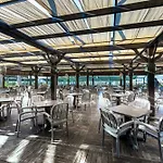 Breeze - Ultra Hotel 5*