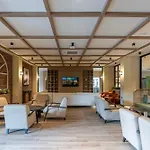 Breeze Hotel Sidé