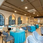 Breeze Hotel 5*