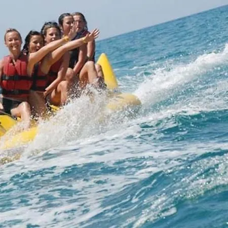 Breeze Szálloda Side