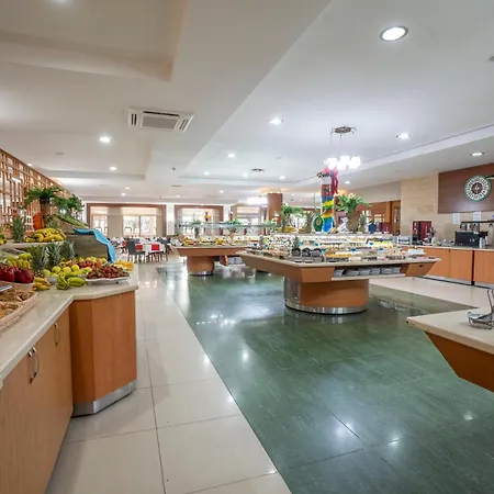 Breeze Hotell 5*