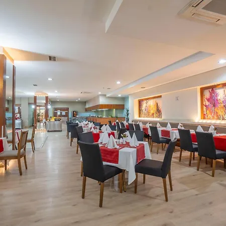 Breeze Hotell